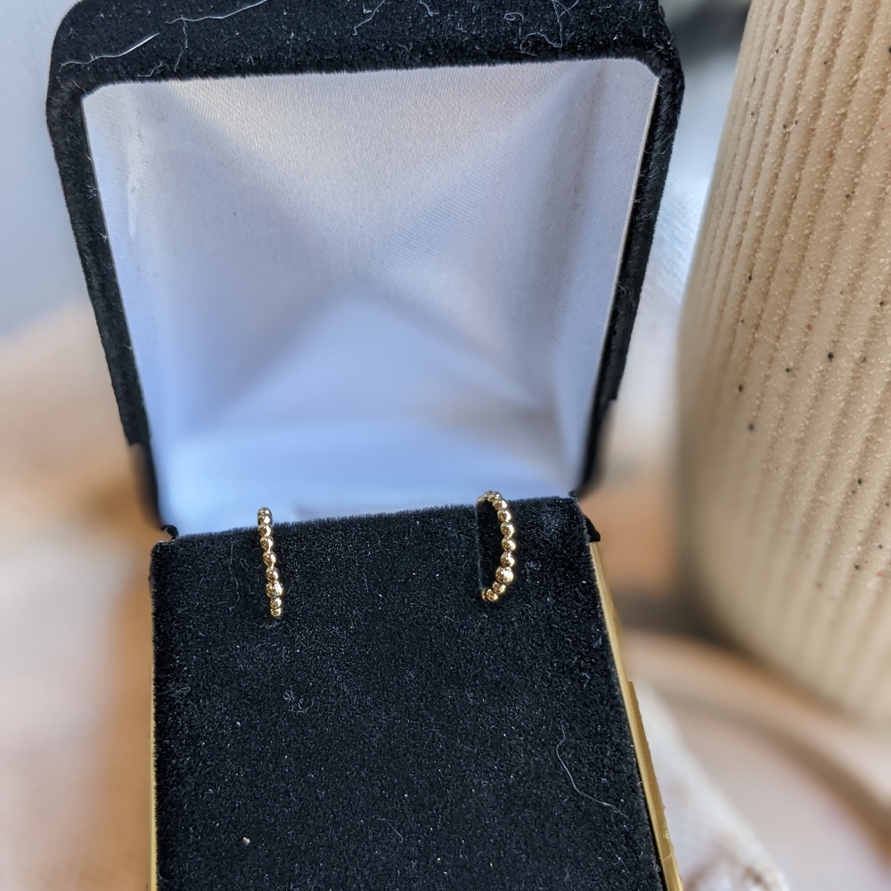 14K Solid Yellow or White Gold Beaded Thin Hoop Earrings = "the Simple T…